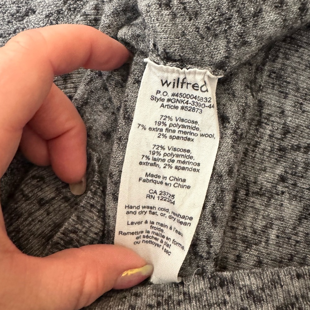 ARITZIA WILFRED Italian Yarn Gray Crew Neck Sweater Soft Knit (XXS) - Picture 3 of 4
